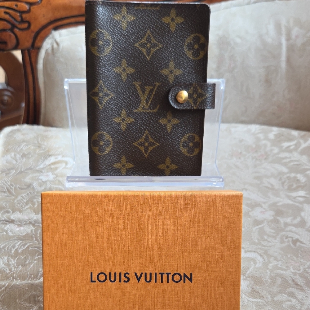 Louis Vuitton Monogram Brown and Gold Agenda Cover/Passport Holder